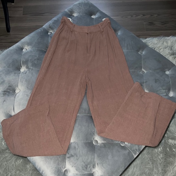 Two piece set - Picture 2 of 4